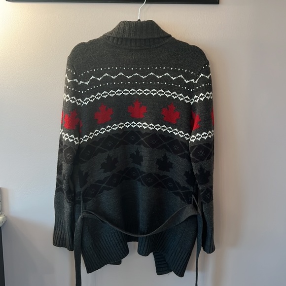 Fair Isle Patterned Maple Leaf Canadian Flag Knit Open Front Cardigan w/Tie sz S - Picture 5 of 9